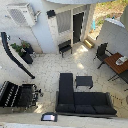 Seaesta Holiday- Modern Studio Apartment Trogir Exterior photo