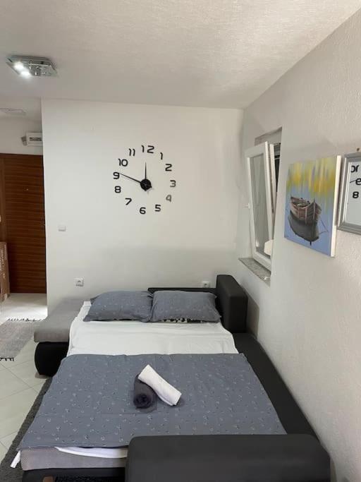 Seaesta Holiday- Modern Studio Apartment Trogir Exterior photo